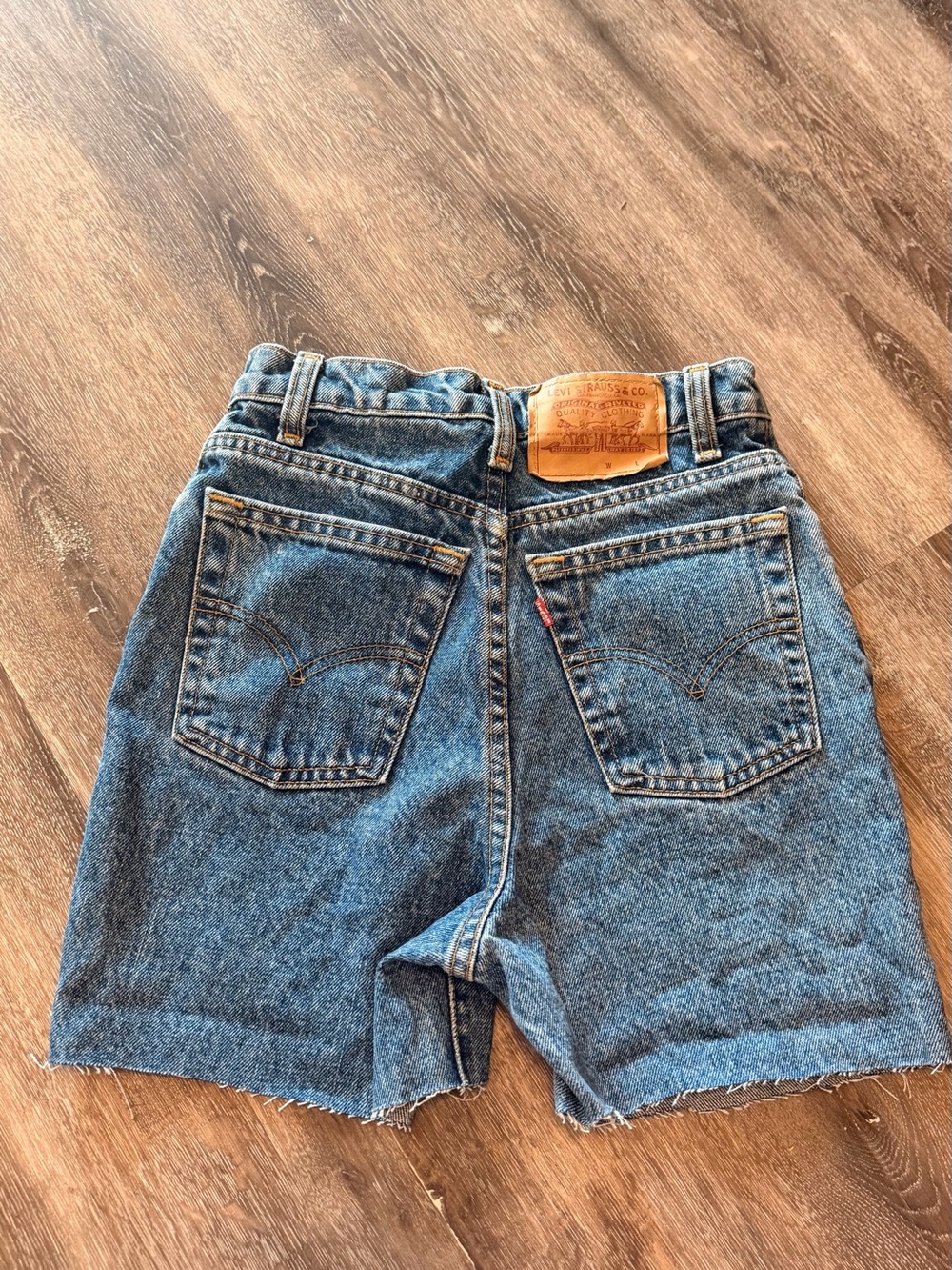Levi's Blue Denim Jean Shorts vintage - Picture 4 of 6